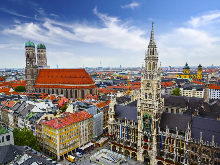Hotel München finden — Viertel, Tipps und Anreise